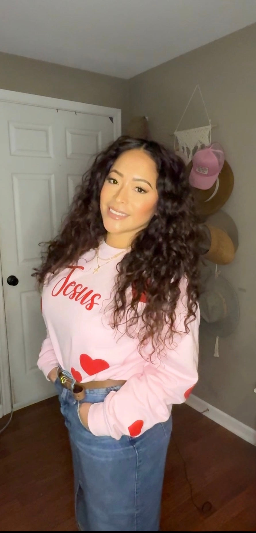 Jesus Multi Heart Pullover